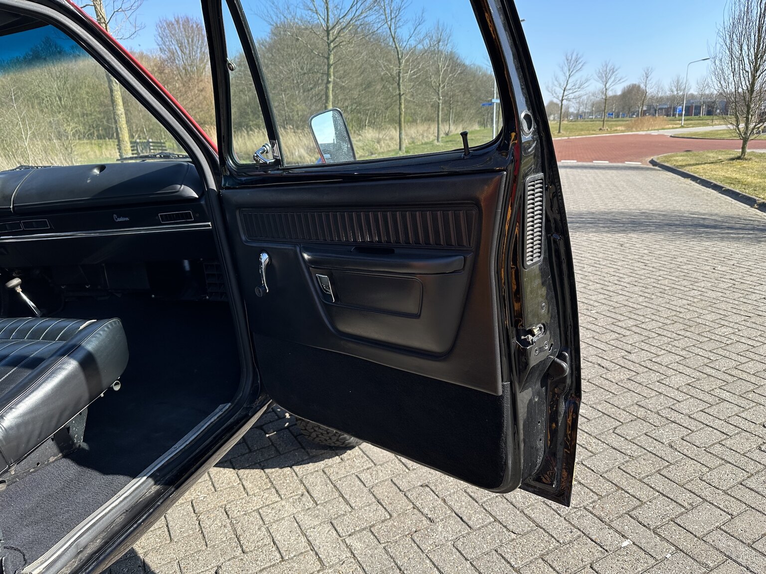 Interior image of 1979 Dodge Power Wagon Macho
