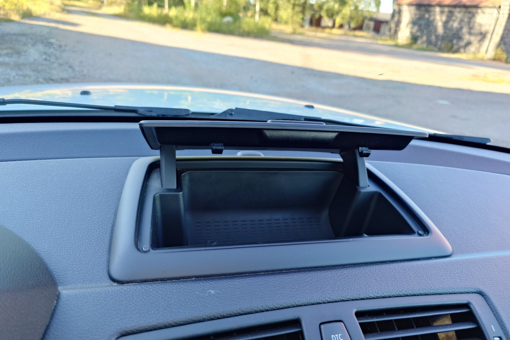 Interior image of 2011 BMW 135i Coupé 