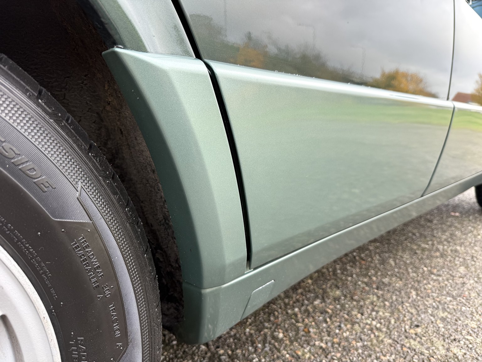 Exteriörbild på 1989 Mercedes-Benz 190 E