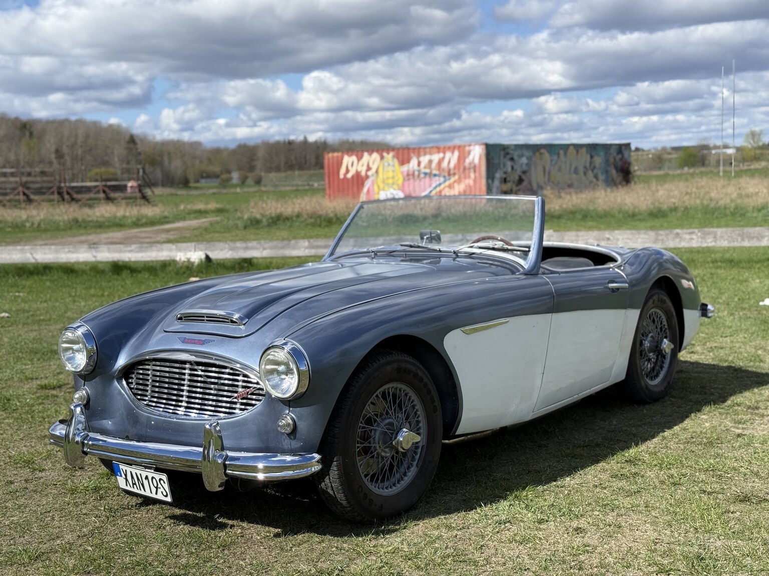 Exterior image of 1958 Austin-Healey 100-6