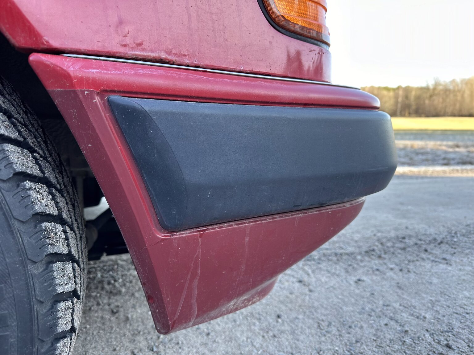 Exteriörbild på 1990 Mercedes-Benz 200 E