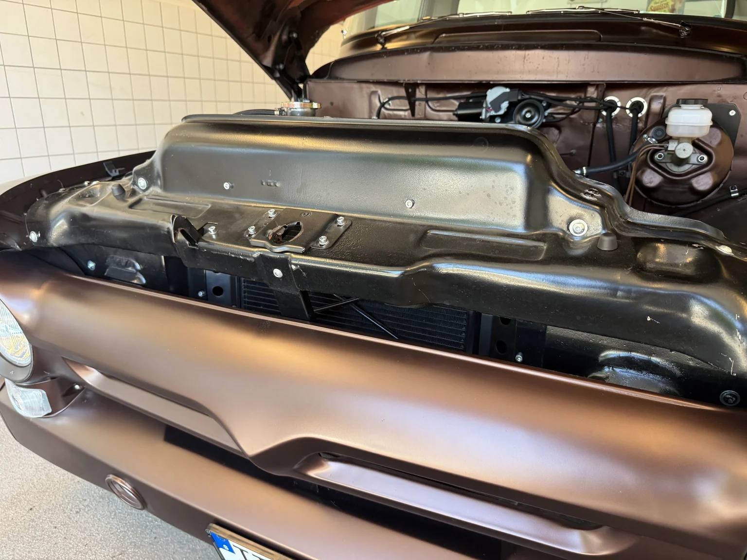 Image of 1956 Ford F-100 Restomod mechanics (32)