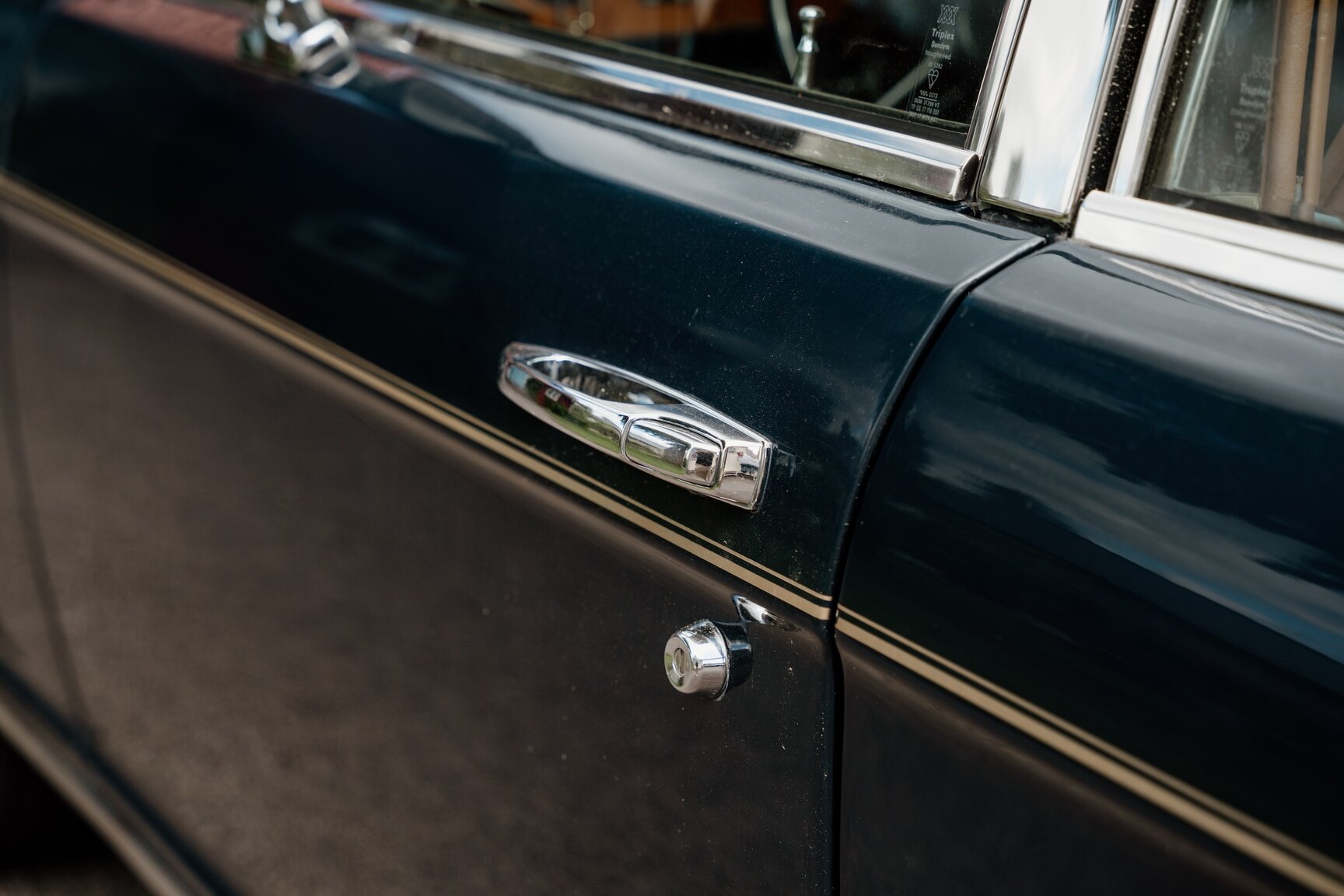 Exteriörbild på 1982 Rolls Royce Silver Spirit