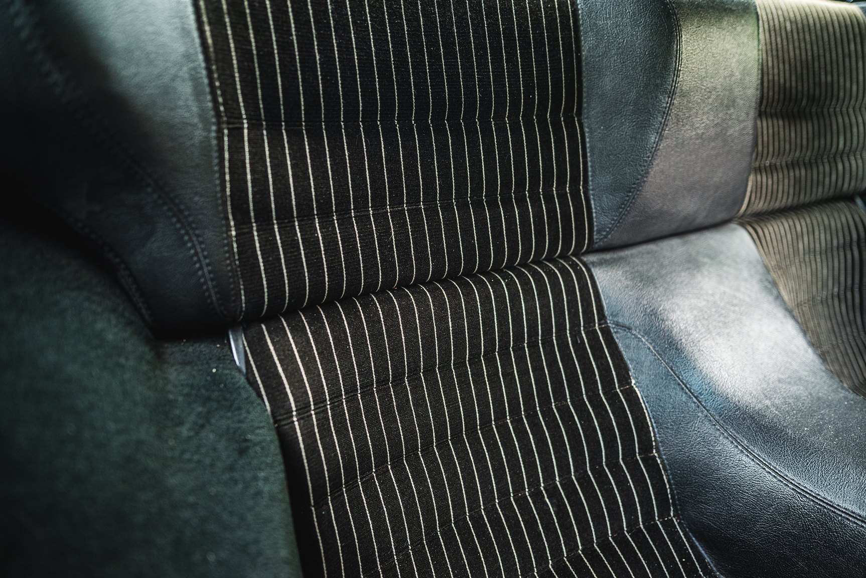 Interior image of 1988 Porsche 944