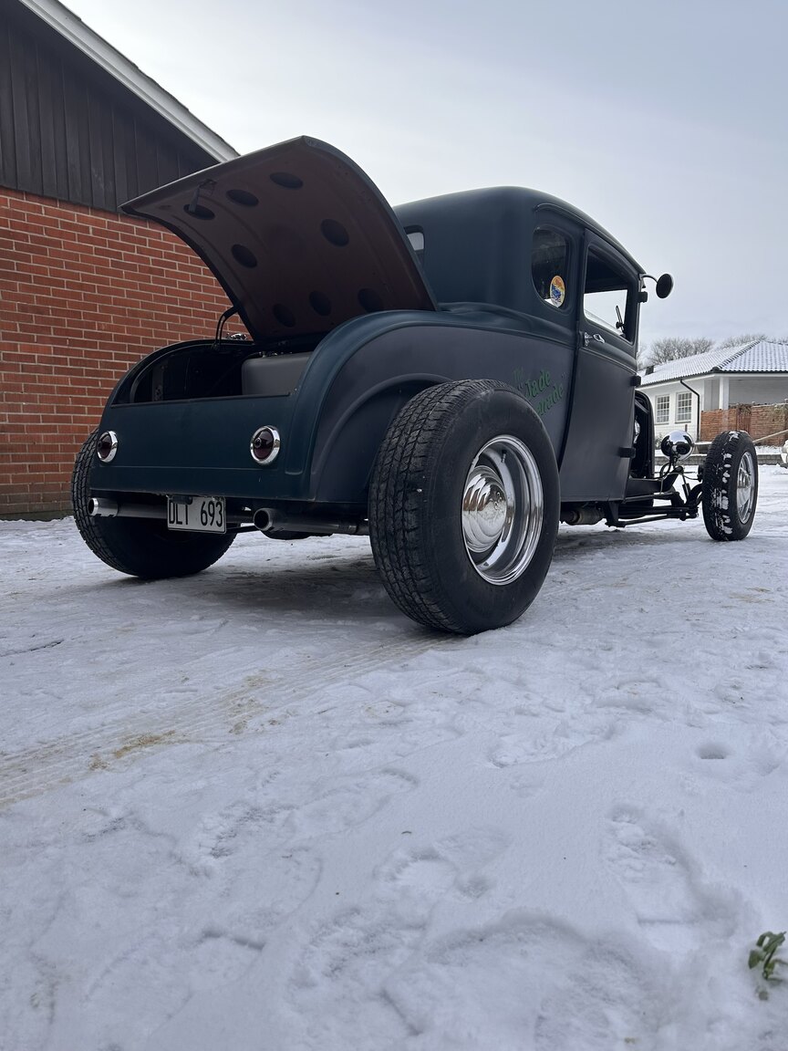 Exterior image of 1929 Ford A "HotRod"