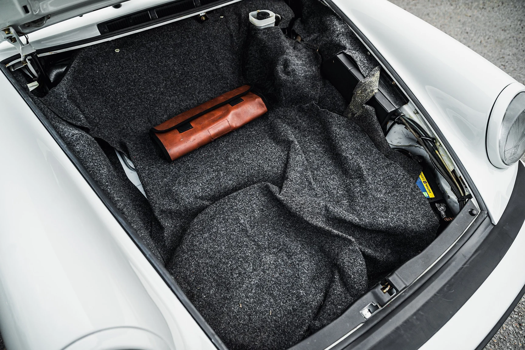 Innenraumfoto von 1983 Porsche 911 SC (65)