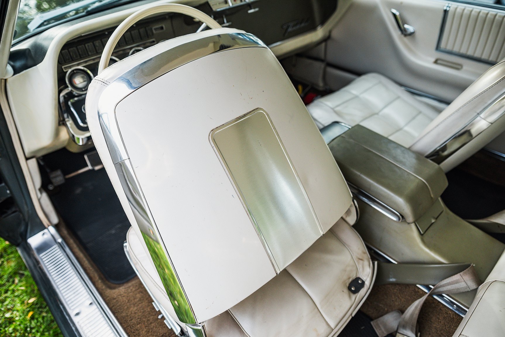 Interior image of 1966 Ford Thunderbird Town Hardtop