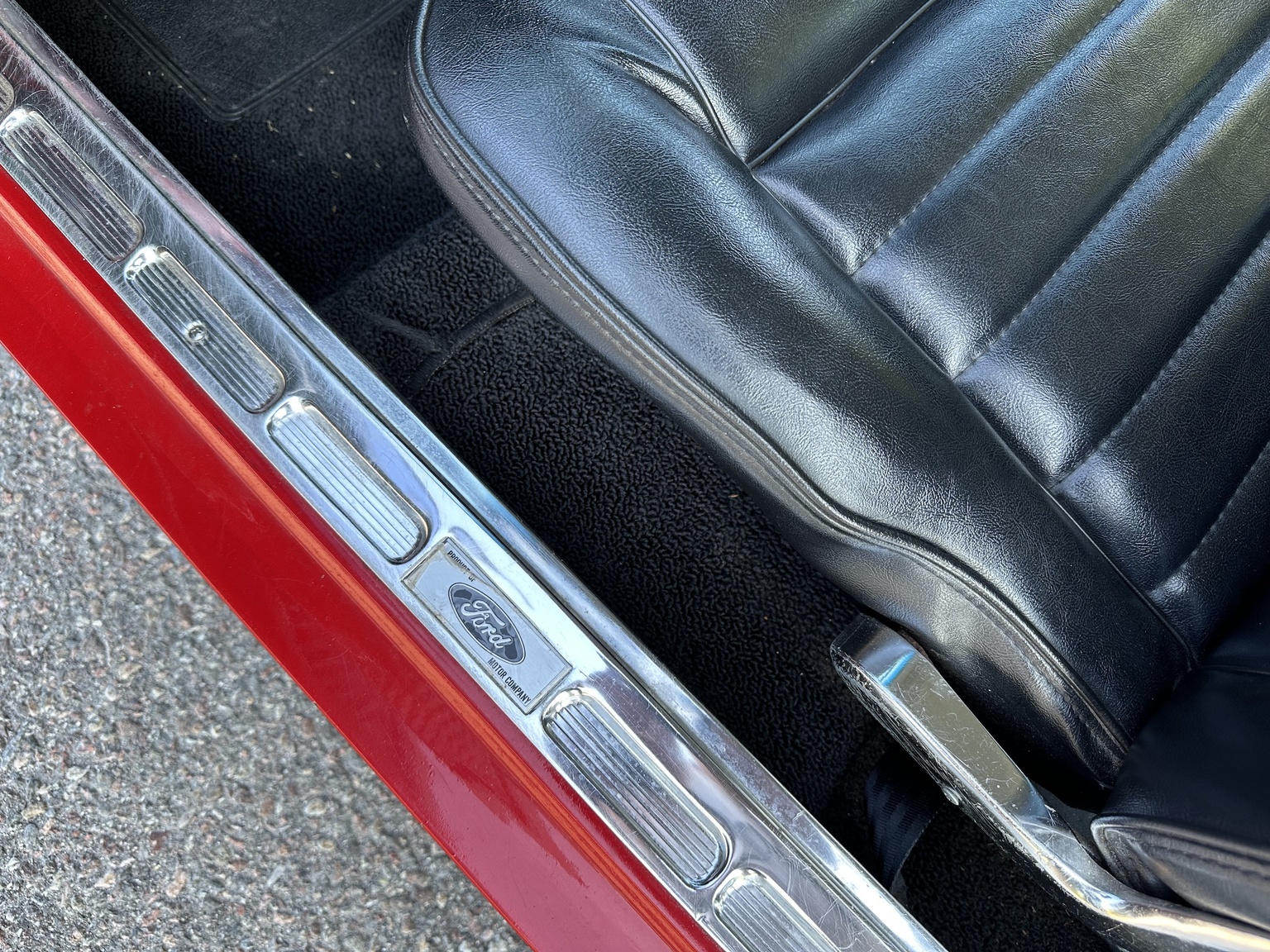Interior image of 1965 Ford Mustang 289 Fastback