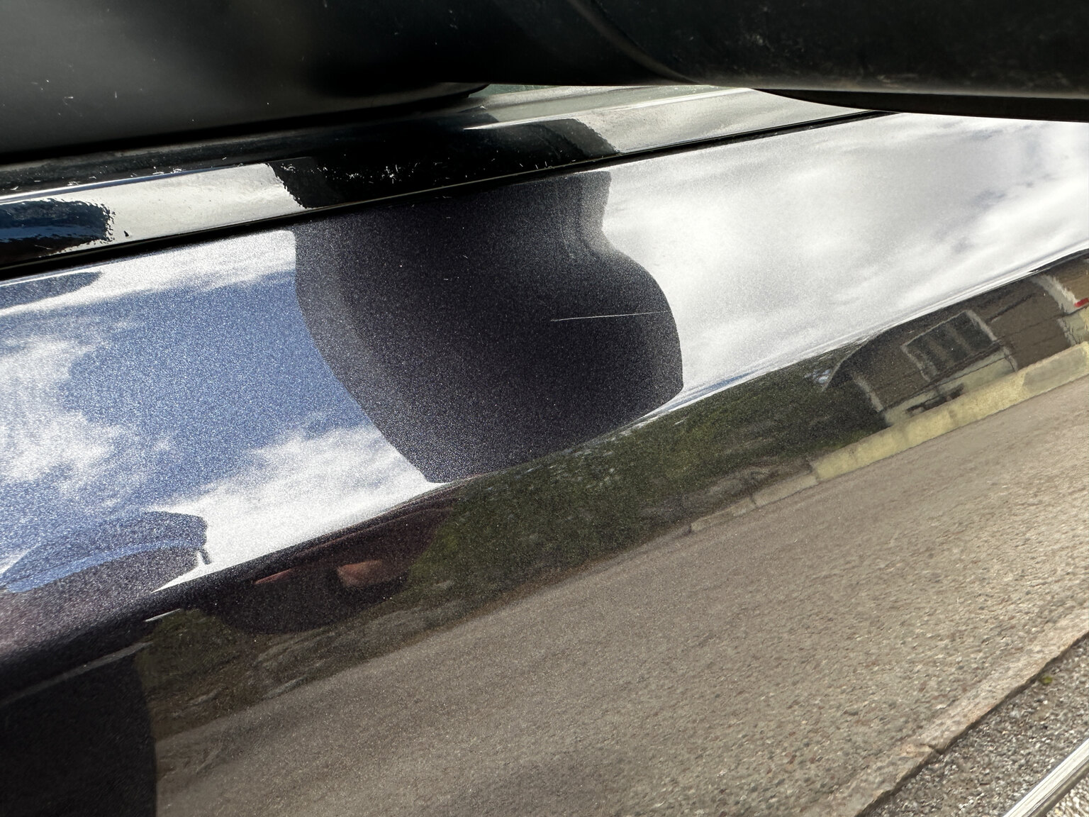 Exterior image of 2009 Audi S8 5.2 V10 FSI Quattro