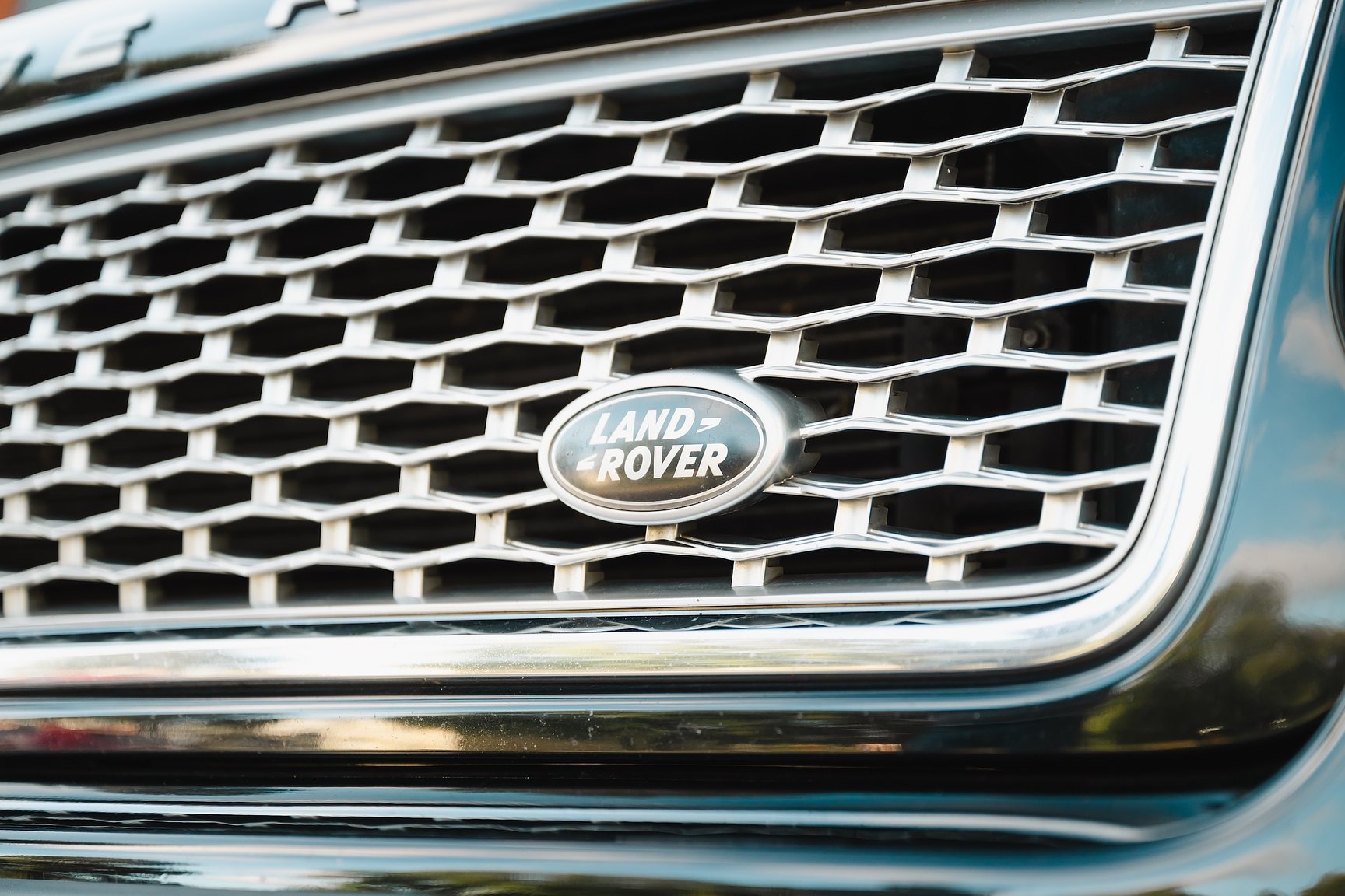 Exterior image of 2012 Range Rover 4.4 TDV8 Westminster 