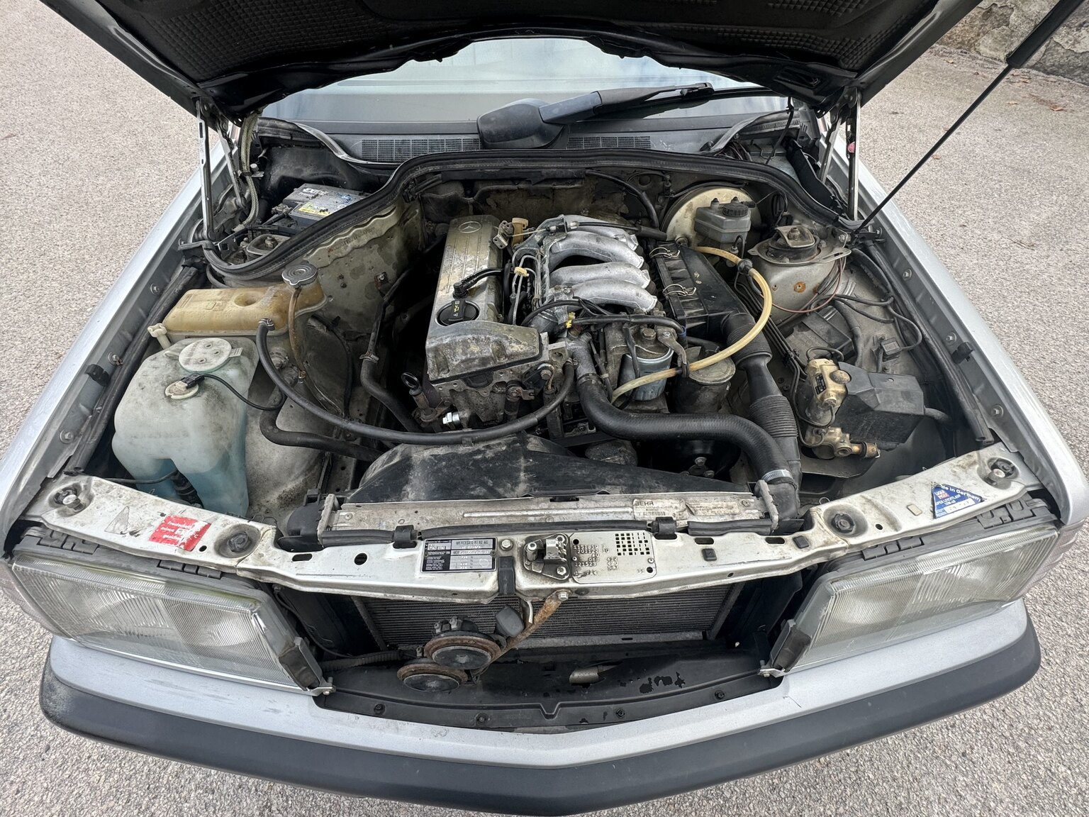 Image of 1992 Mercedes-Benz 190 D mechanics