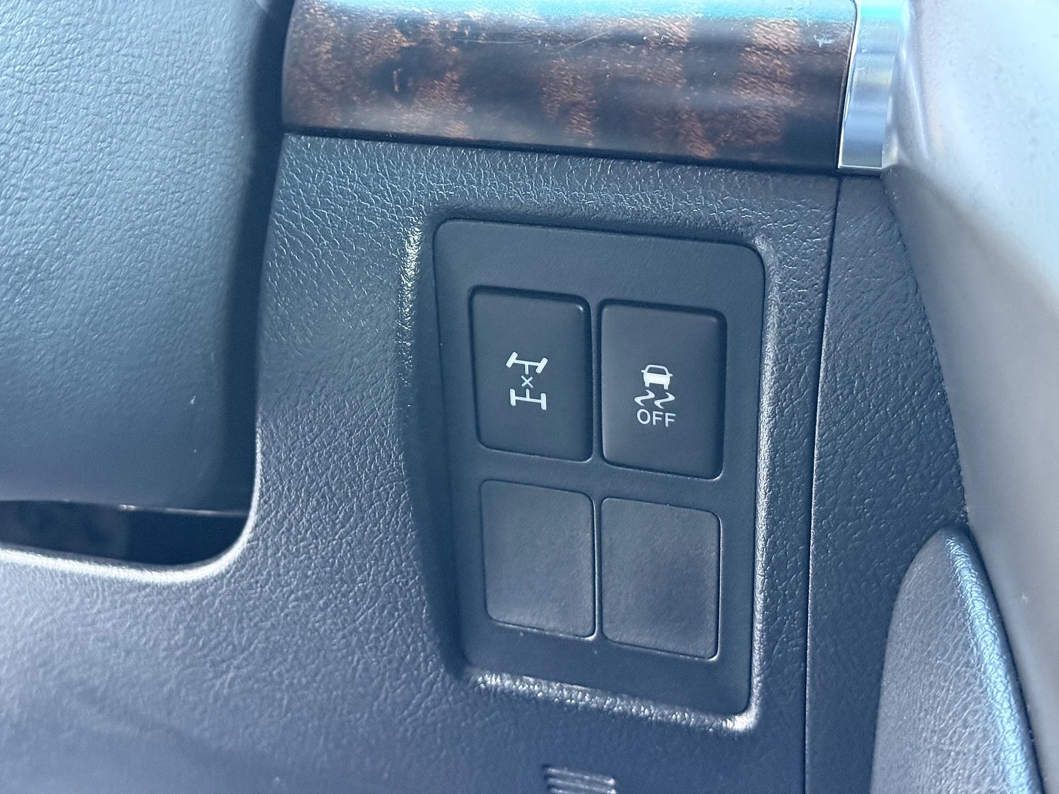 Innenraumfoto von 2008 Toyota Land Cruiser 200 Series 4.5 V8 (51)