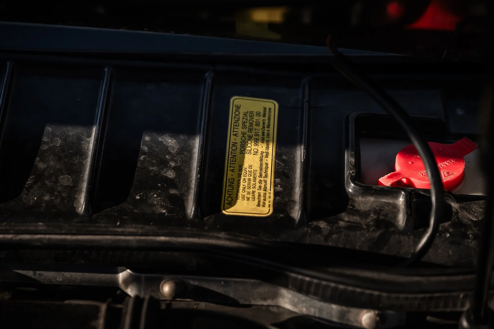 Image of 1988 Porsche 928 S4 mechanics (8)