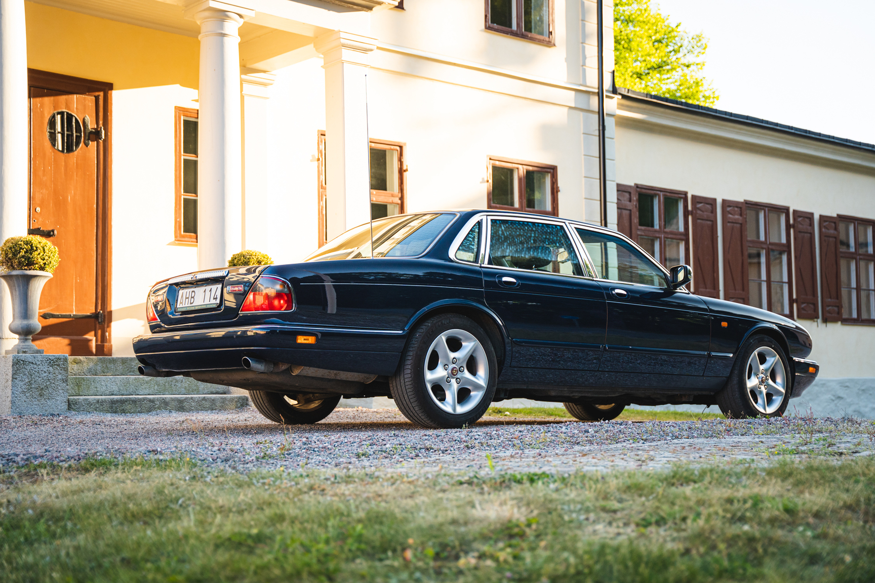 Exterior image of 1995 Jaguar XJ Double SIX