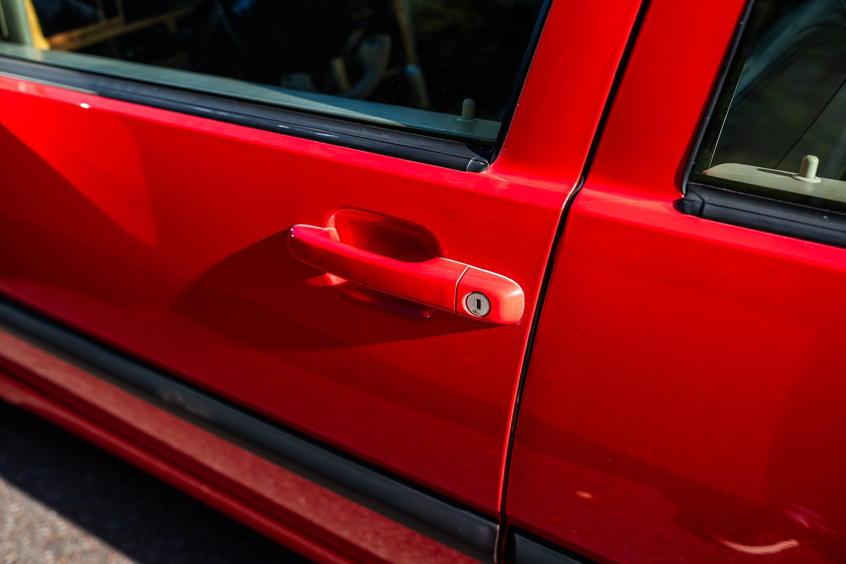 Exterior image of 1996 Volvo 850 R