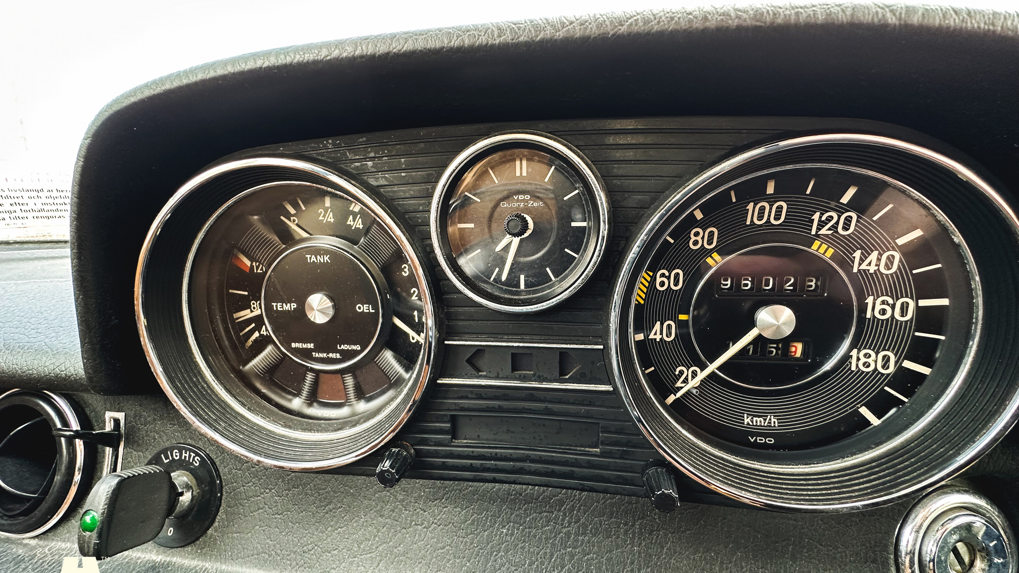 Innenraumfoto von 1972 Mercedes-Benz 200