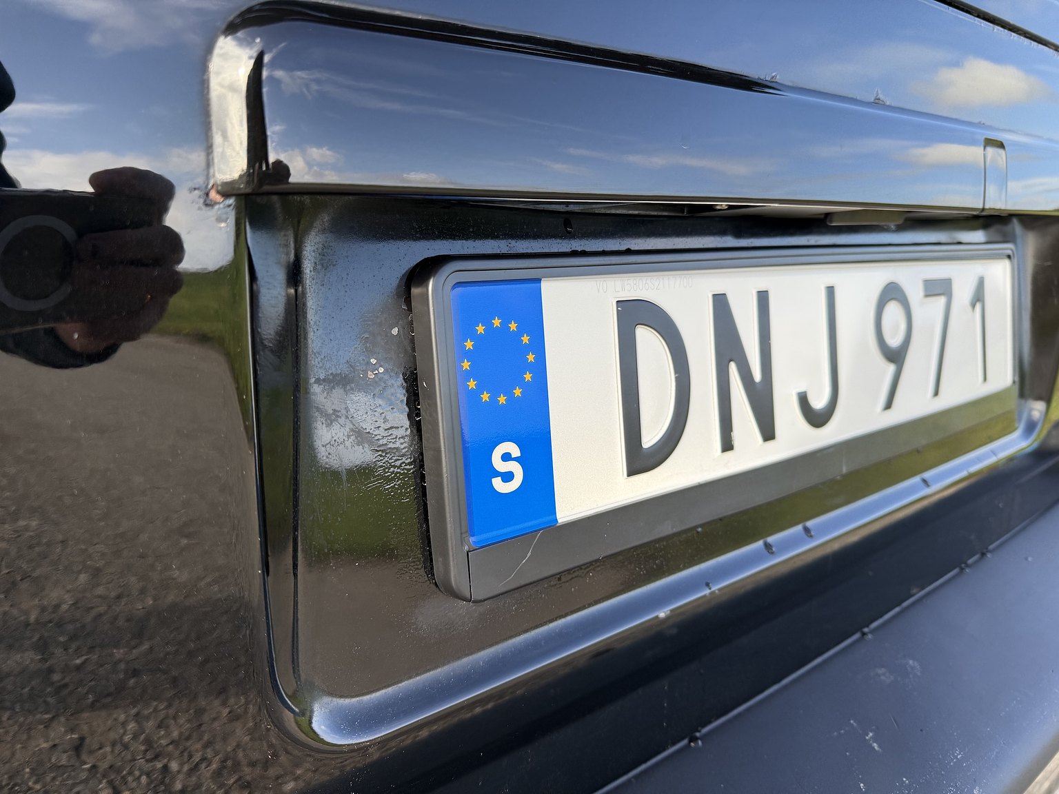 Exterior image of 1995 VOLVO 855 T5R T-5R