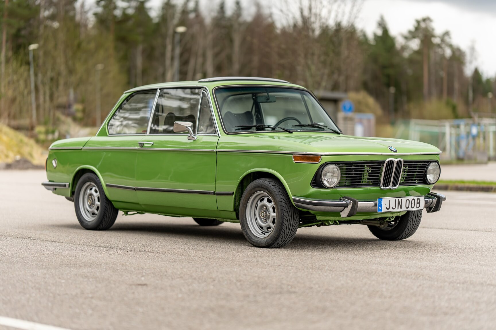 Exteriörbild på 1975 BMW 2002