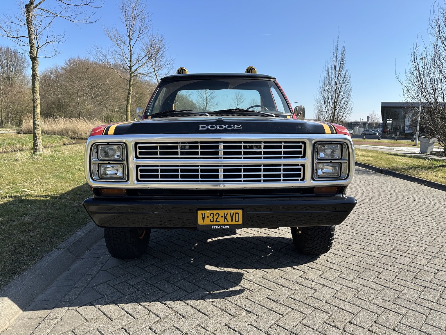 Exterior image of 1979 Dodge Power Wagon Macho
