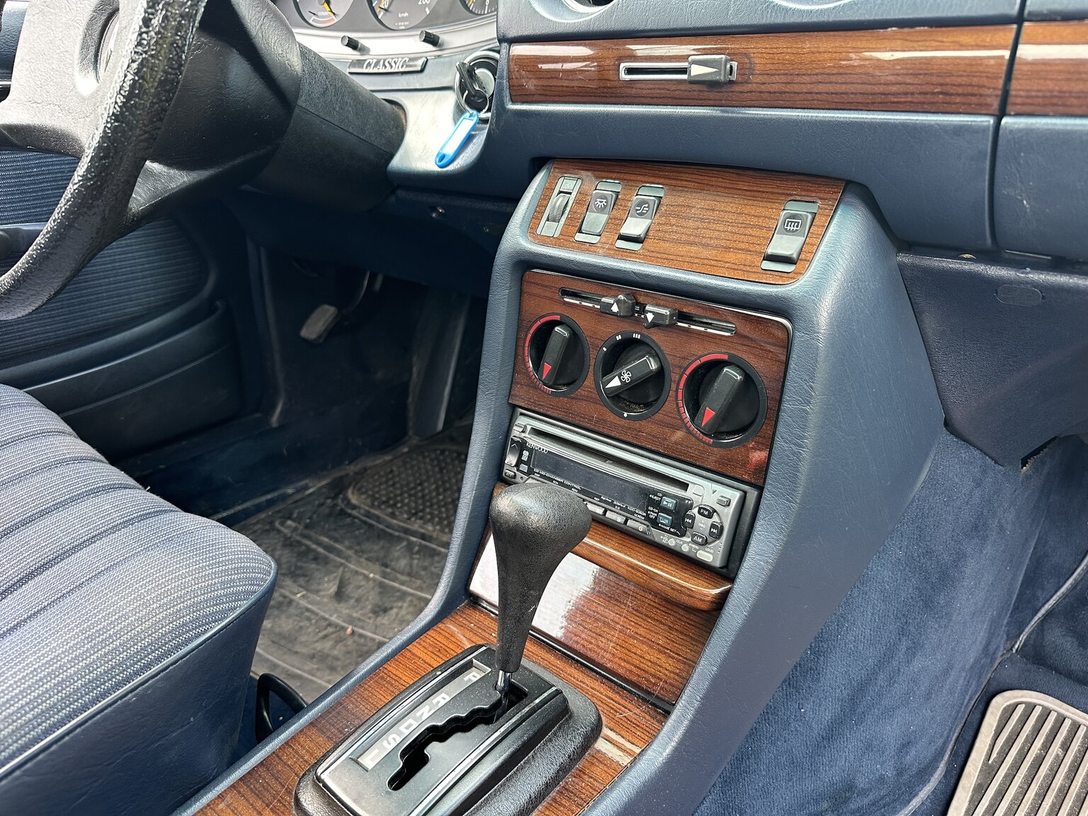 Interiörbild 1984 Mercedes-Benz 230 CE