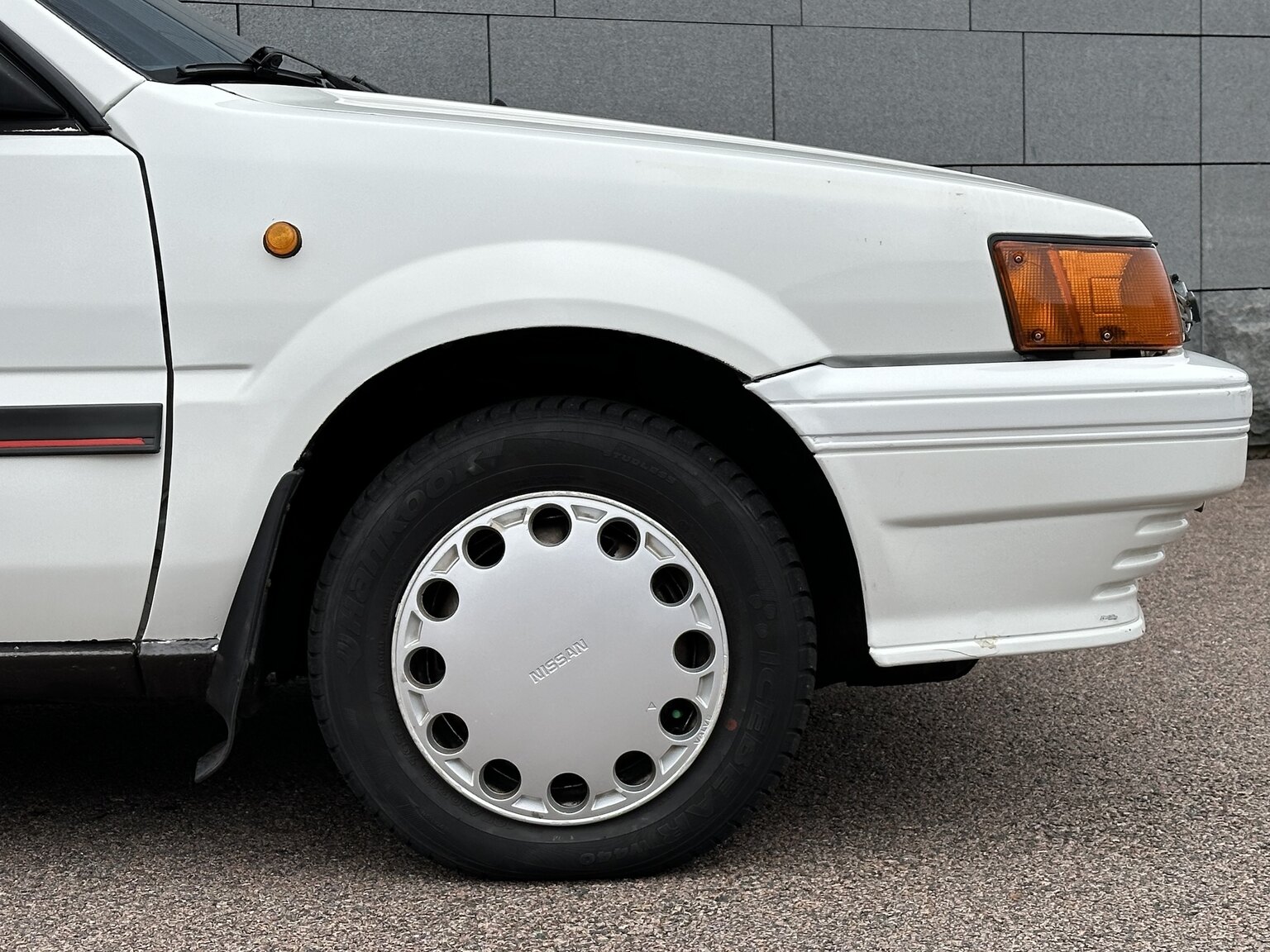Aussenfoto 1988 Nissan Sunny (51)
