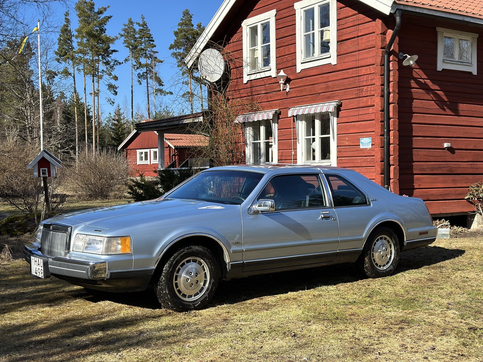 Exteriörbild på 1987 Lincoln Mark VII LSC