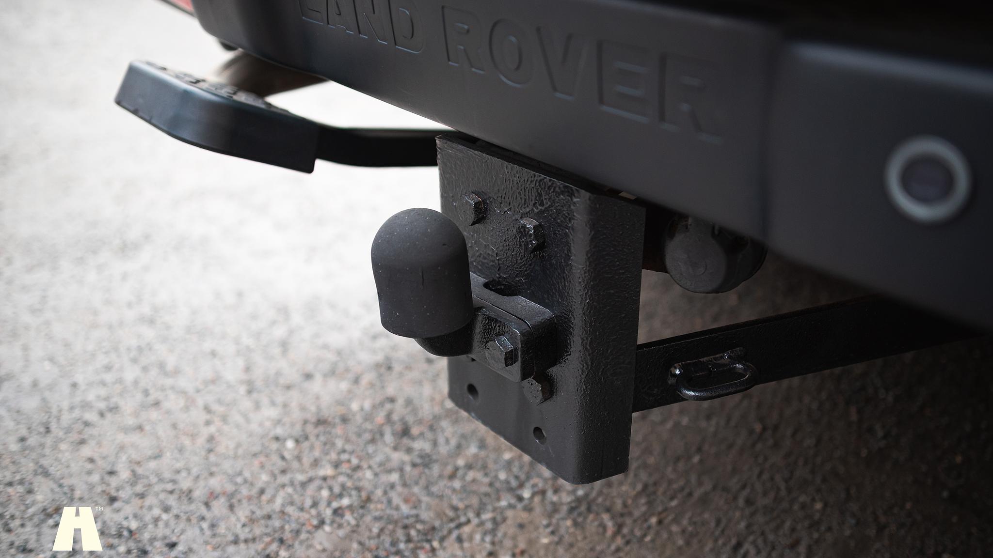 Exterior image of 2003 Land Rover Discovery II, 2003