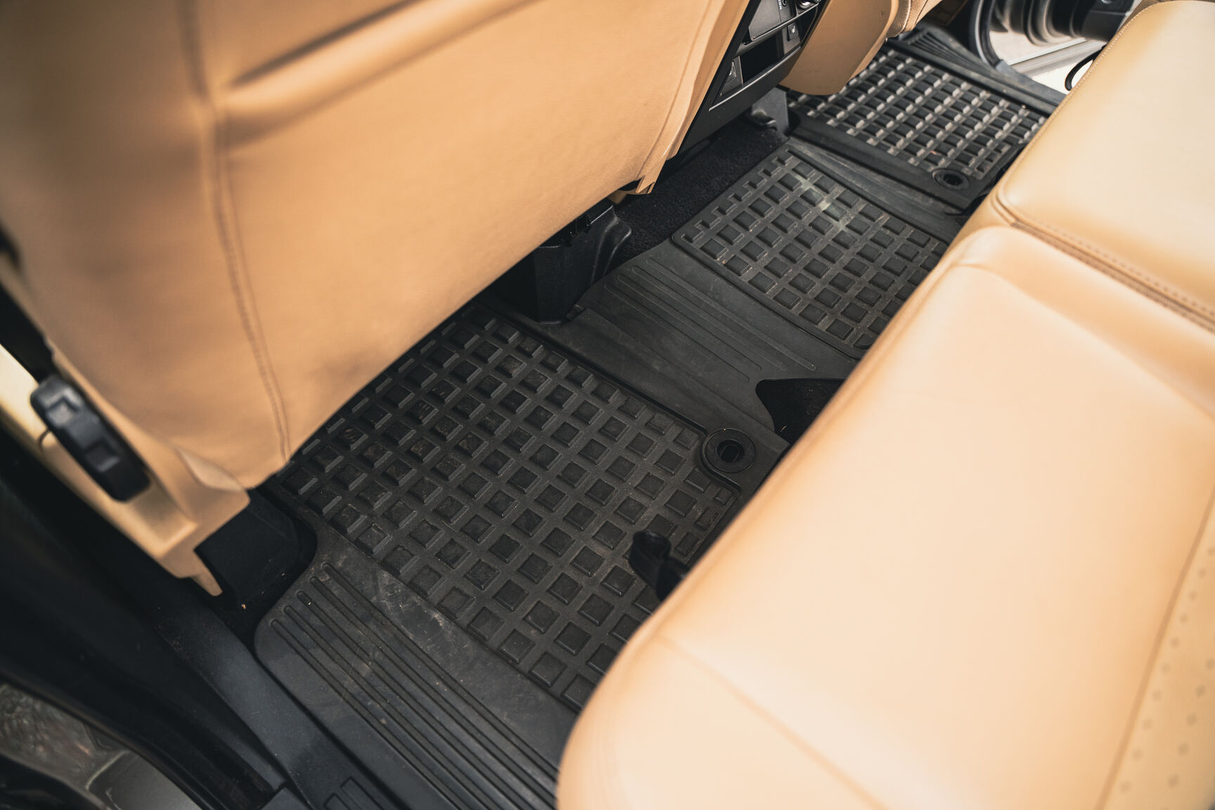 Interior image of 2008 Land Rover Discovery TDV6 SE (53)