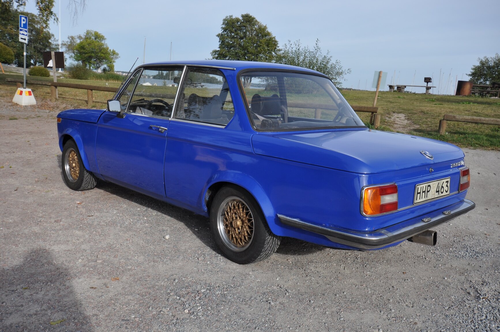 Exteriörbild på 1975 BMW 2002 Tii
