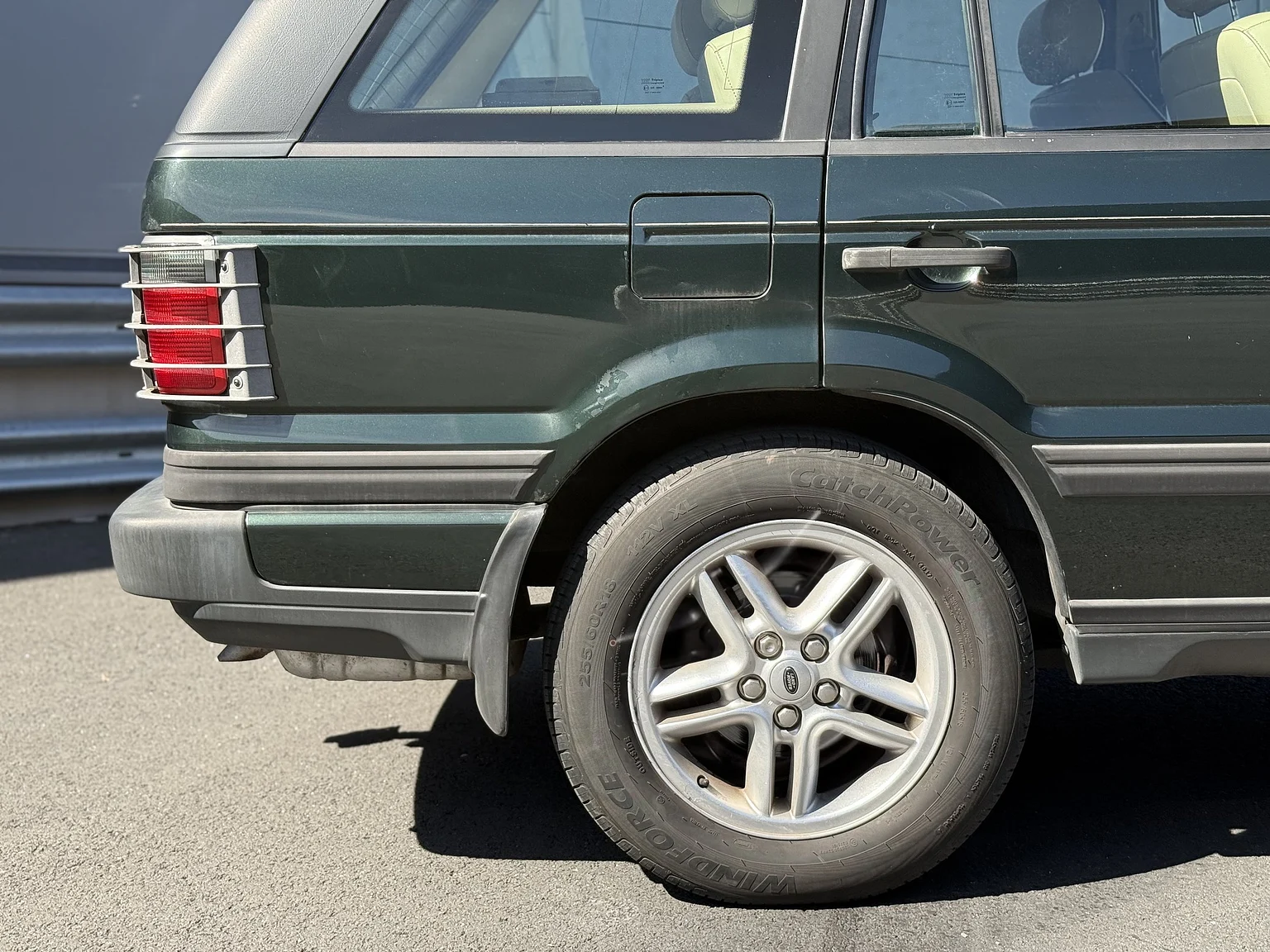 Exteriörbild på 1998 Land Rover Range Rover P38 (15)