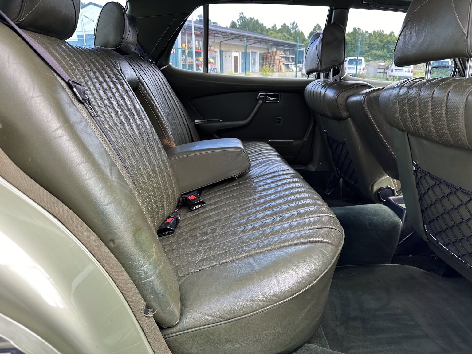 Innenraumfoto von 1975 Mercedes Benz 450 SEL (34)