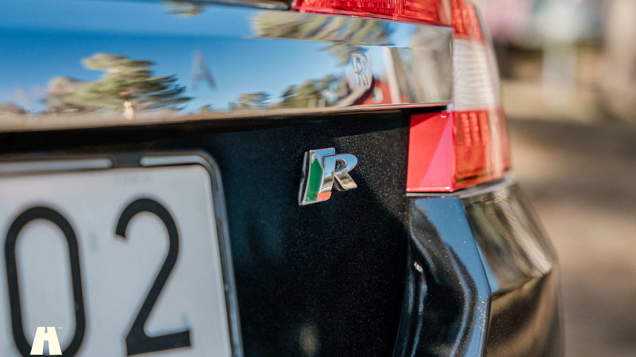 Exterior image of 2010 Jaguar XFR (30)