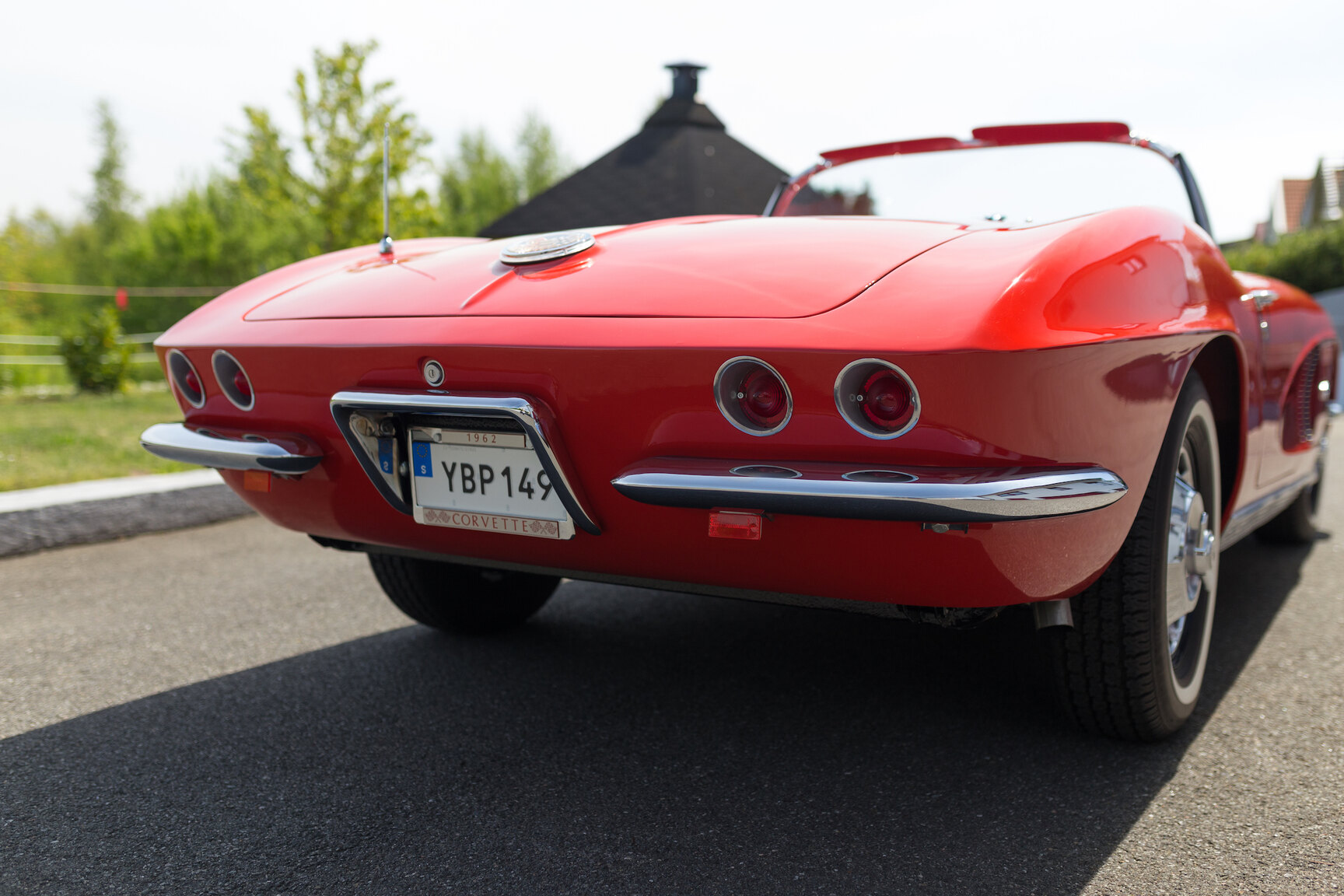 Exterior image of 1962 Corvette C1