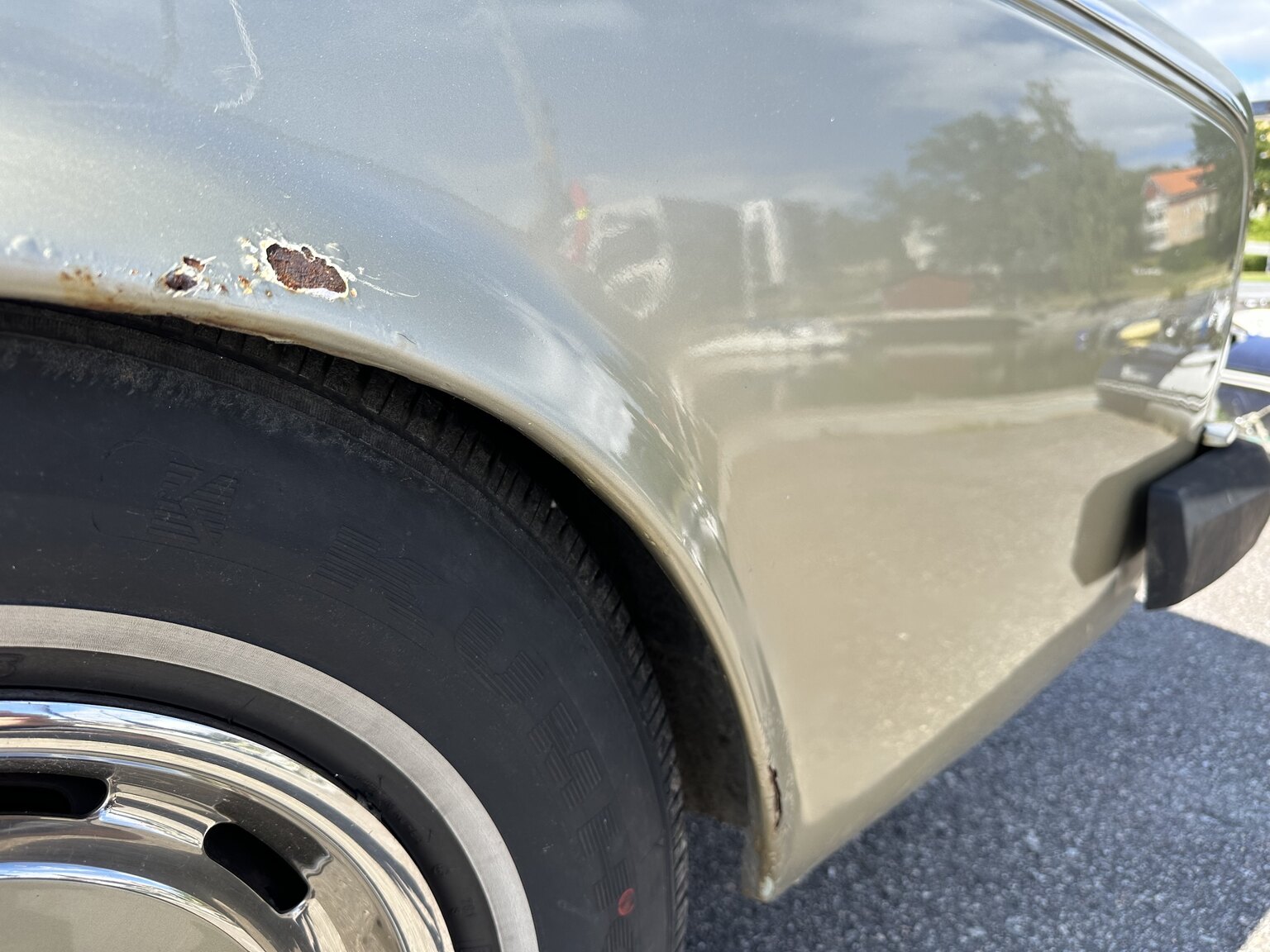 Exterior image of 1979 Rolls Royce Silver Shadow
