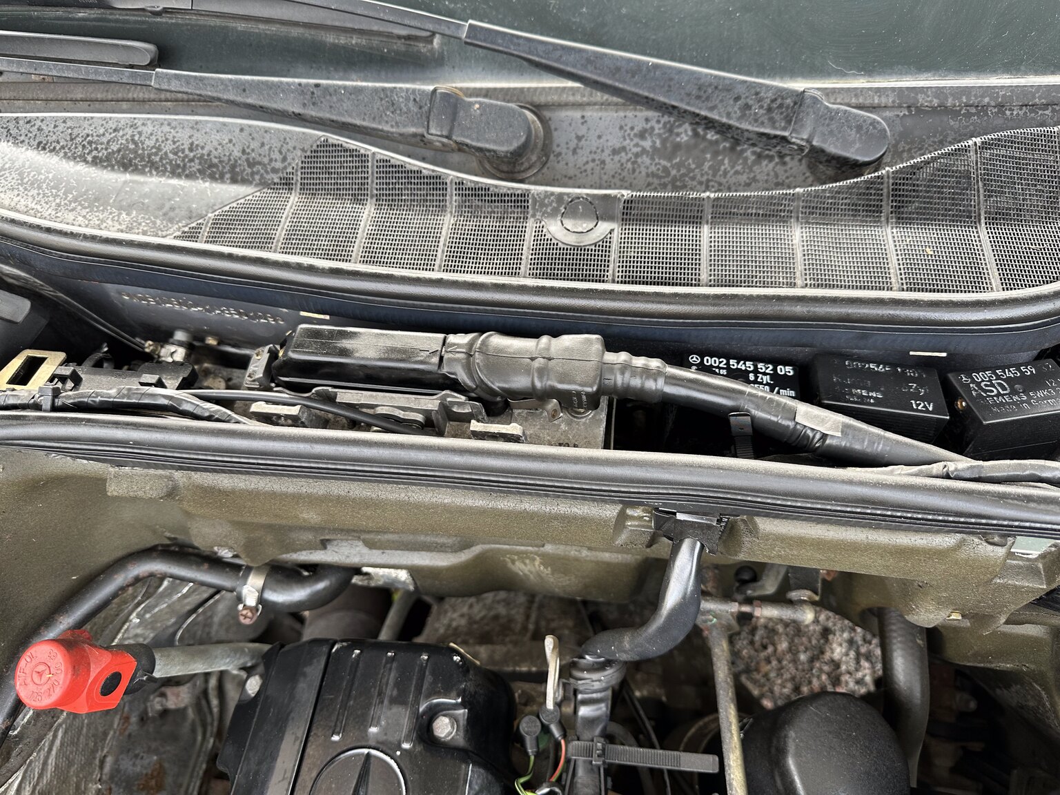 Image of 1987 Mercedes 300 SE (9) mechanics