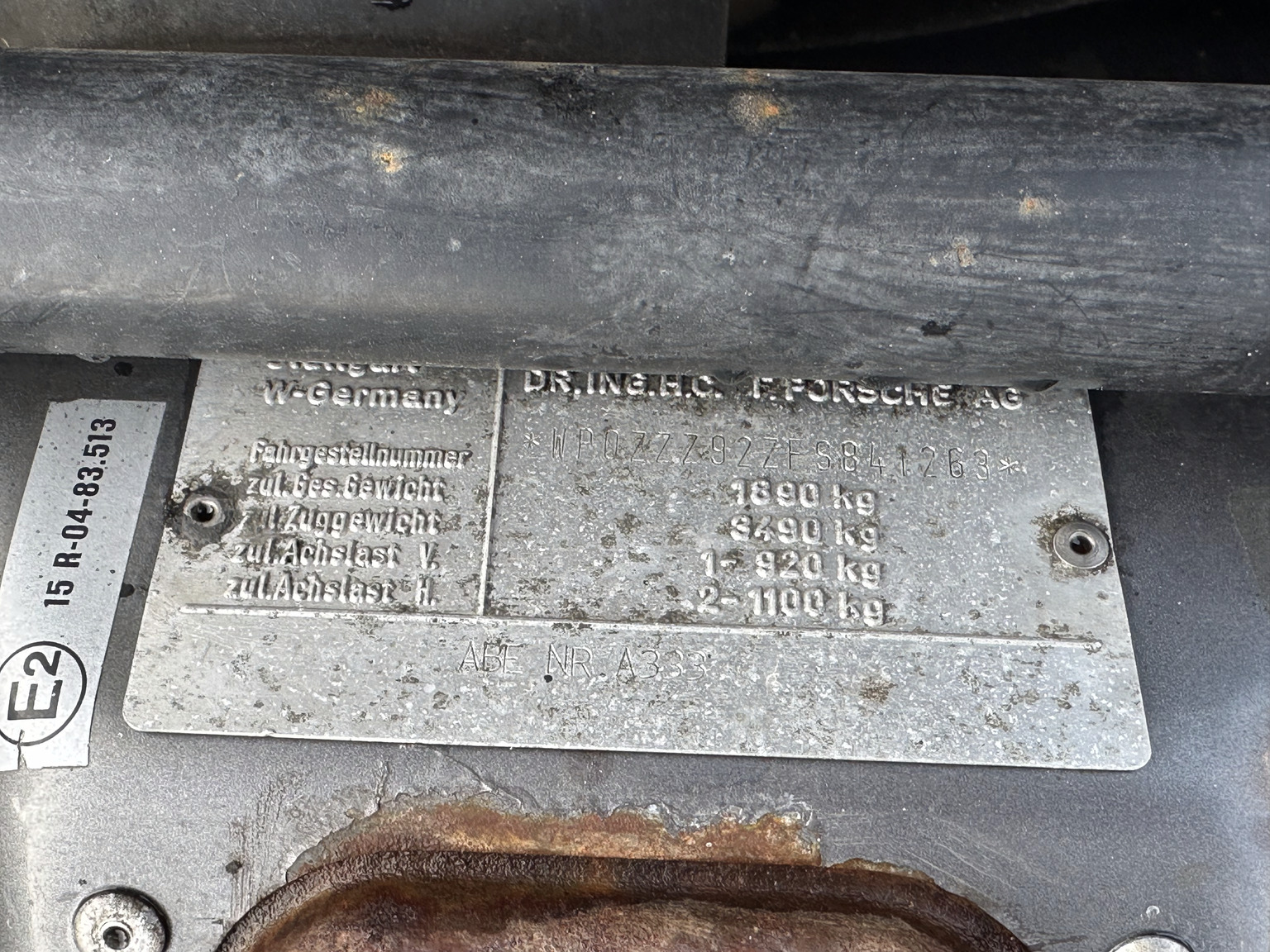 Image of 1985 Porsche 928 mechanics (13)