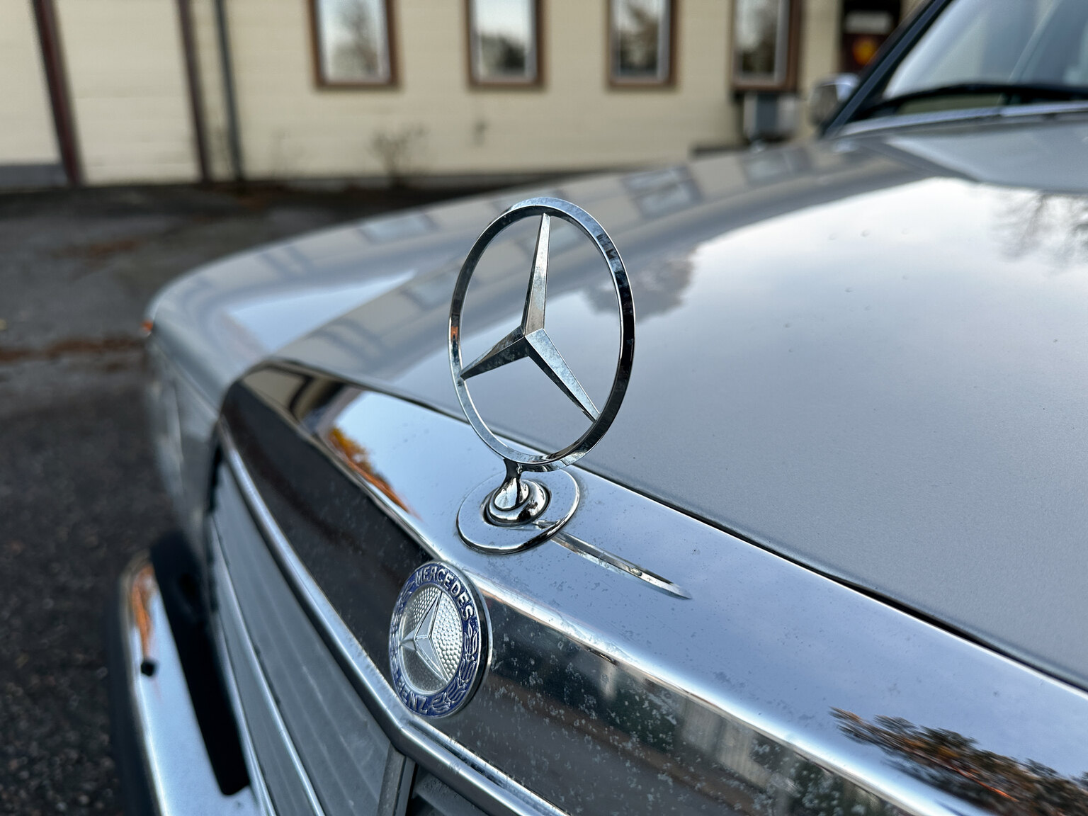Aussenfoto 1978 Mercedes-Benz 250