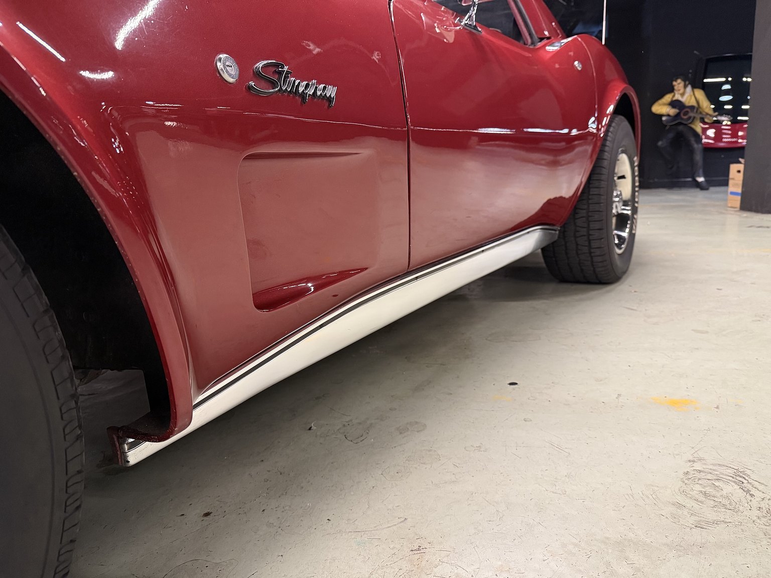 Exterior image of 1974 Chevrolet Corvette Stingray