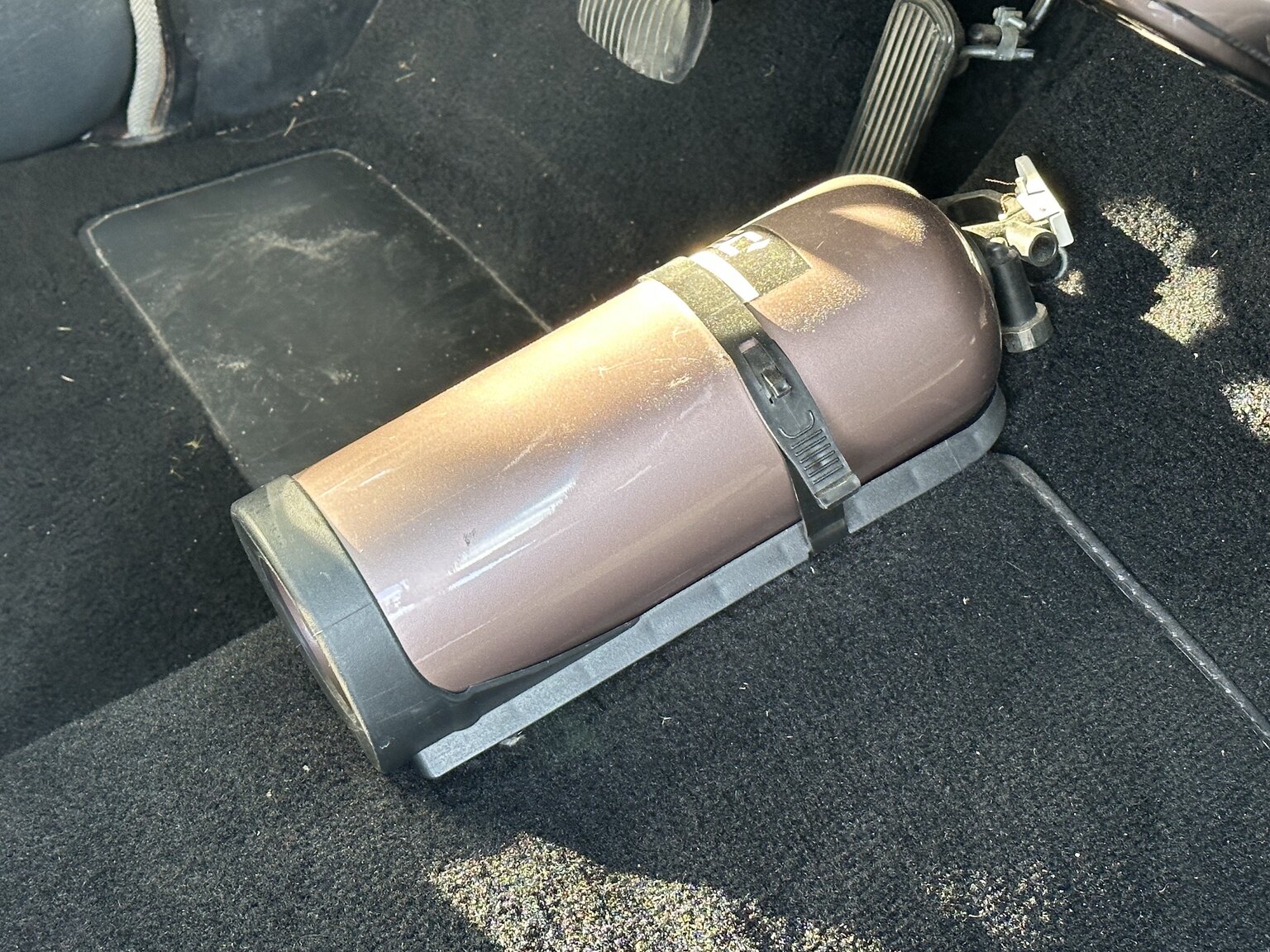 Innenraumfoto von 1957 Chevrolet Two-Ten Restomod (34)