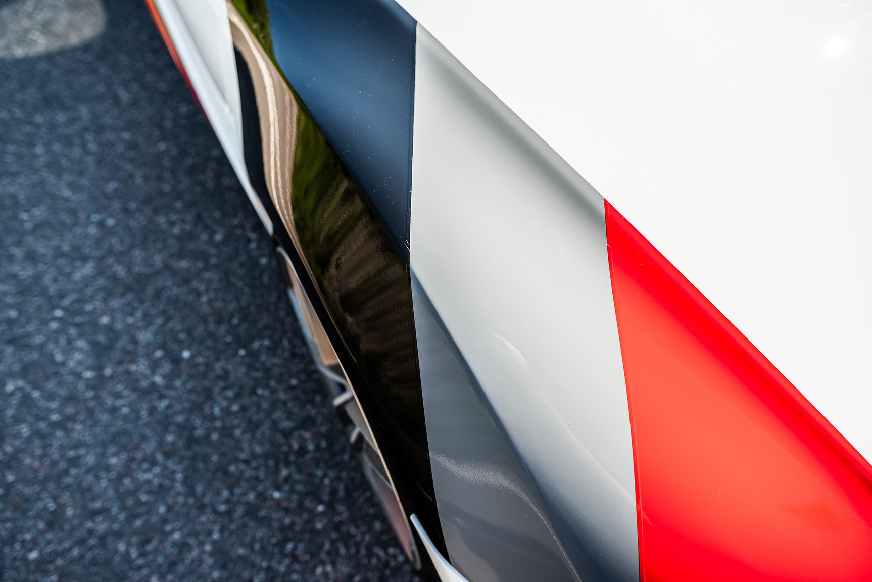 Exterior image of 2008 Audi R8 4.2 V8 Turbo Manuell