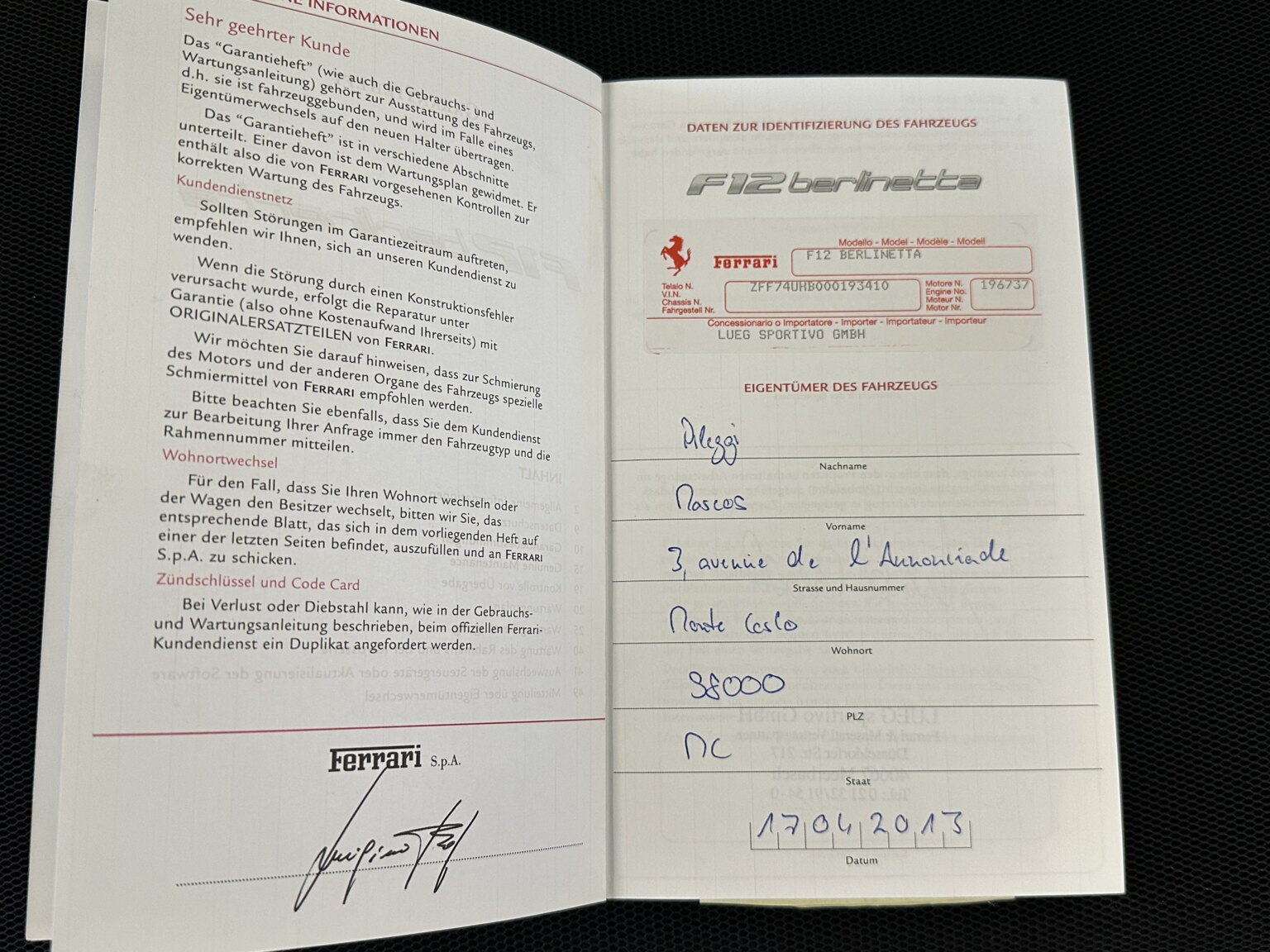 Dokumentation för 2013 Ferrari F12 Berlinetta