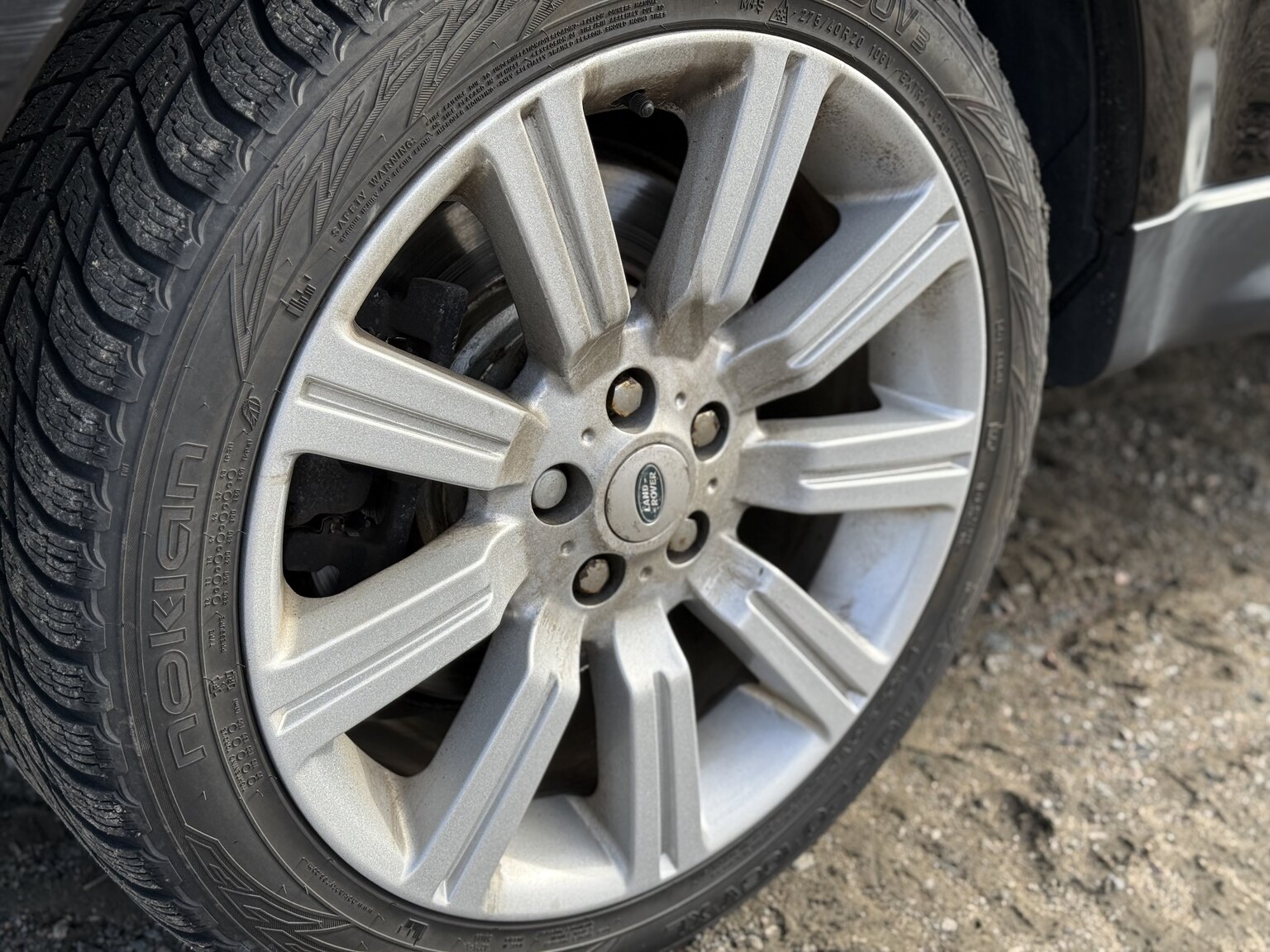 Exteriörbild på 2012 Land Rover Range Rover Sport V8