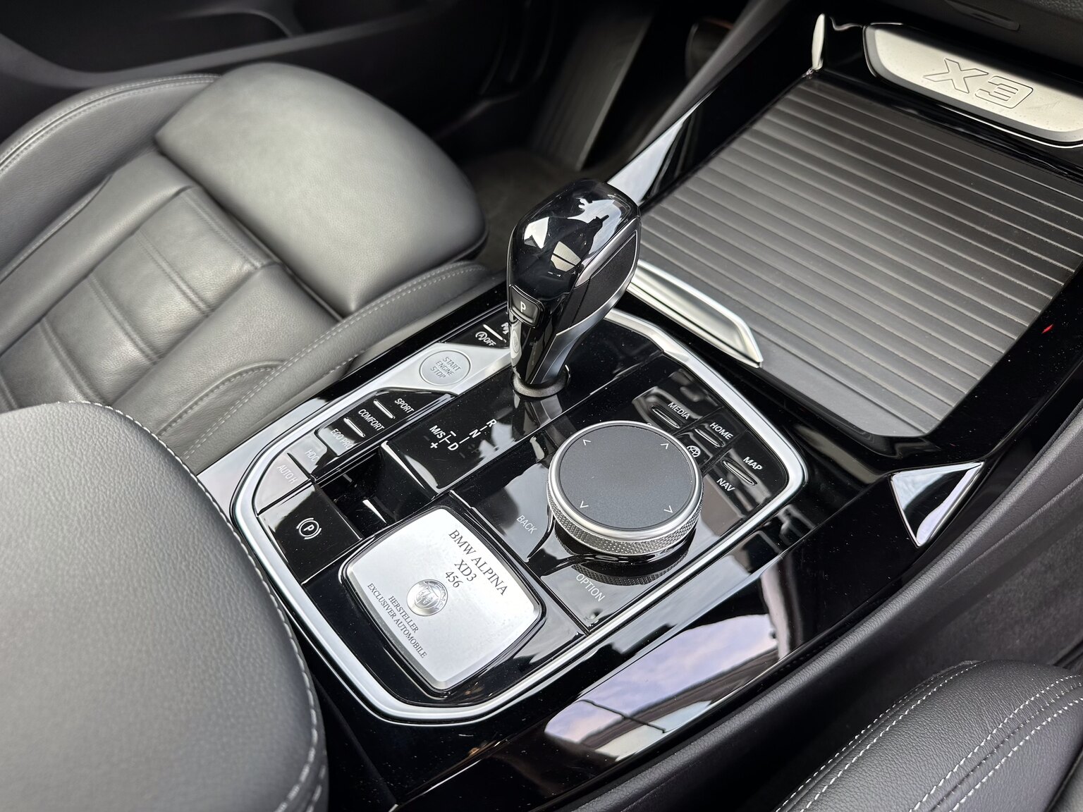 Interior image of 2022 ALPINA XD3