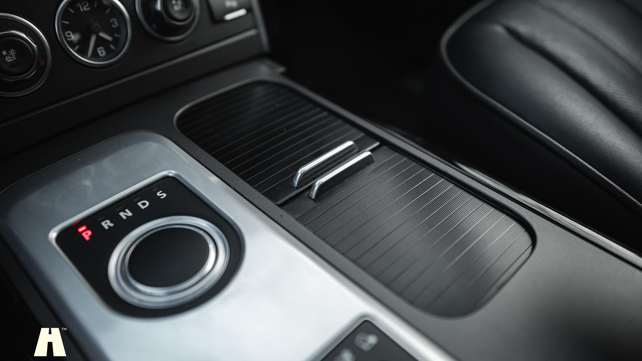 Interior image of 2012 Land Rover Range Rover Westminster TDV8 (L322)