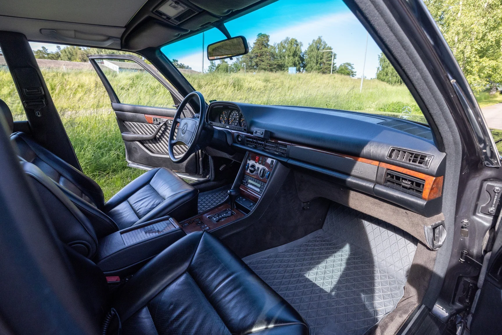 Interiörbild 1989 Mercedes-Benz 560 SEL (39)