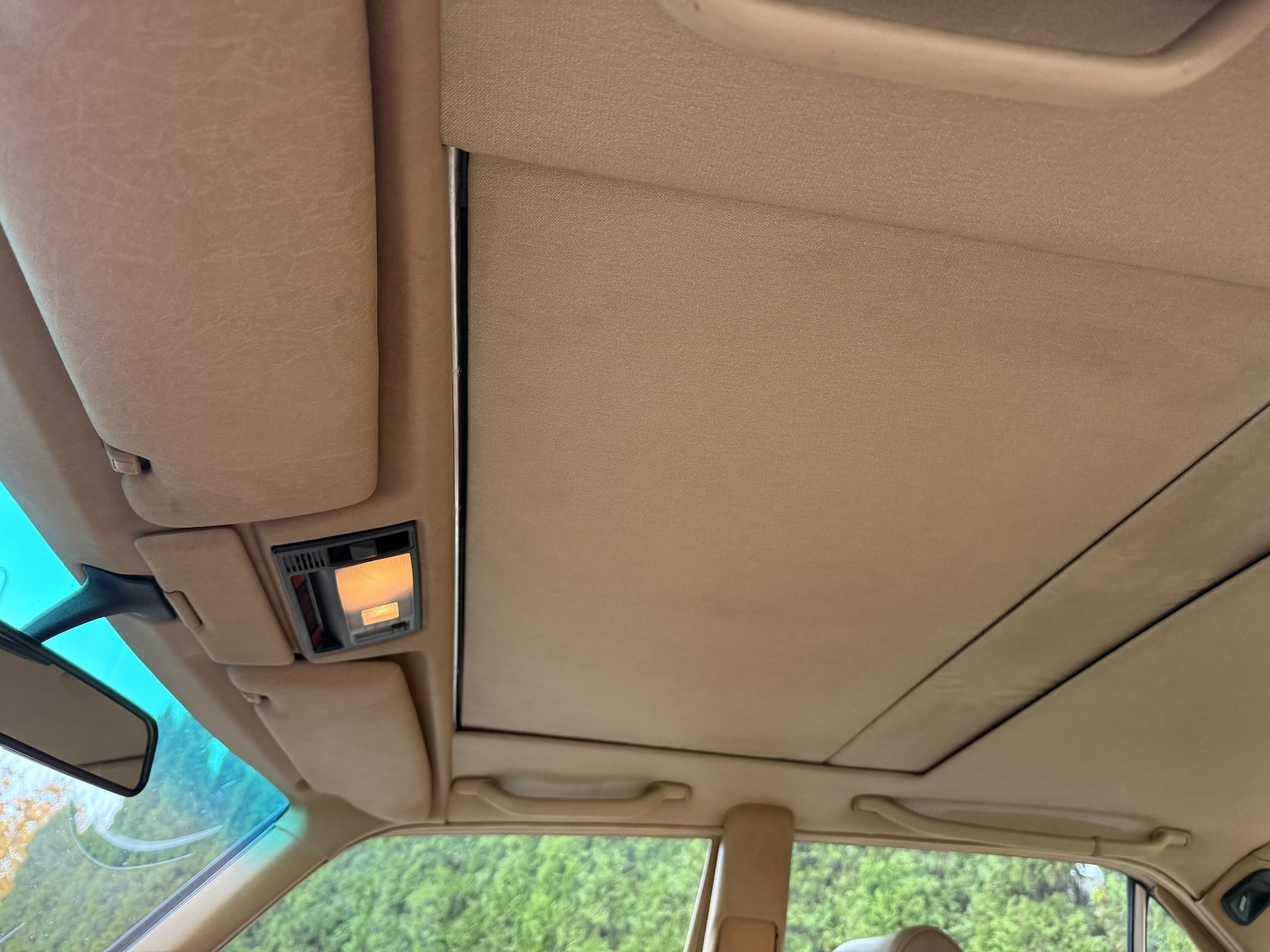 Interiörbild 1987 Mercedes-Benz 300 SE