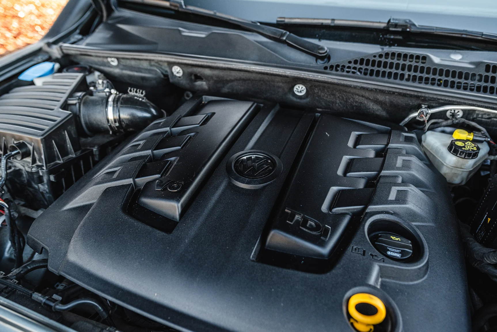 Image of 2020 Northea Camper Expedition Volkswagen Amarok (10) mechanics