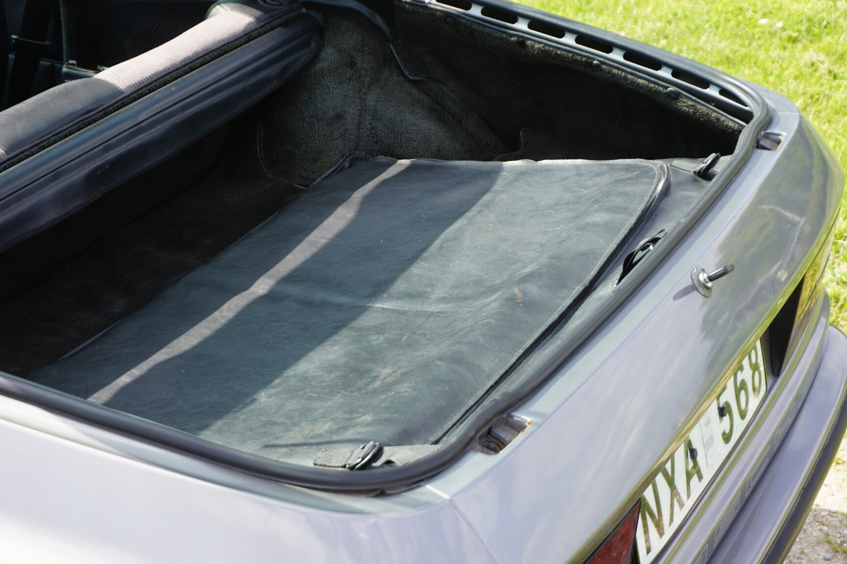 Bild der Verschiedenes von 1985 Porsche 944 "NO RESERVE AUCTION"