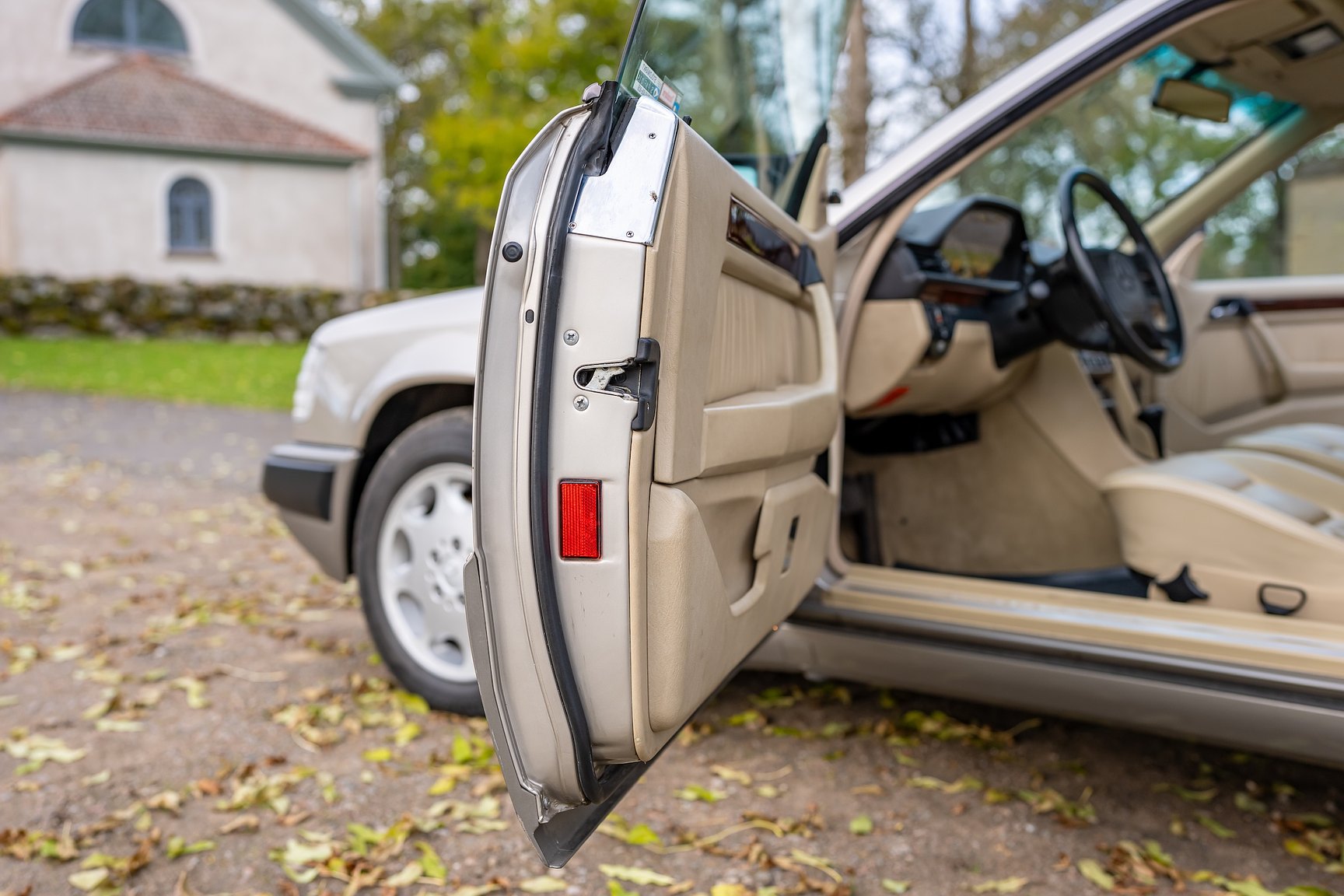 Interiörbild 1992 Mercedes-Benz 300 CE-24