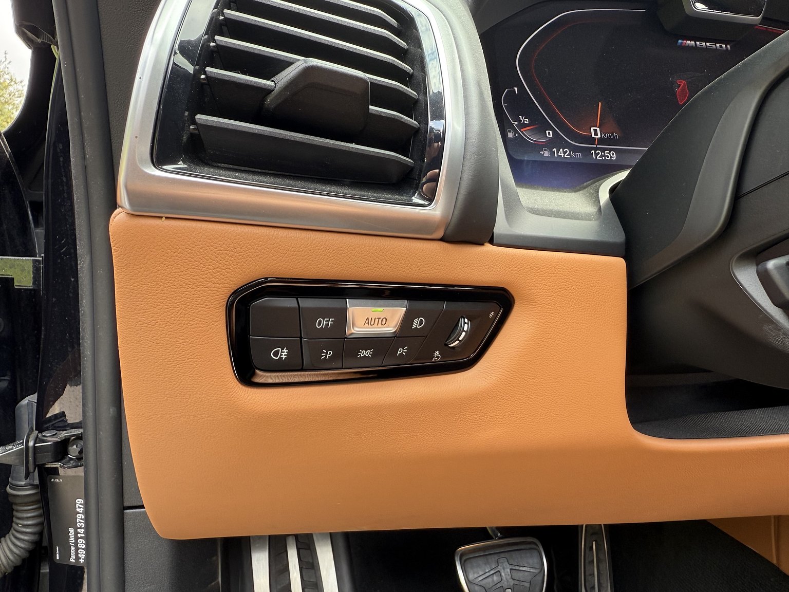 Interior image of 2019 BMW M850i xDrive Convertible Steptronic